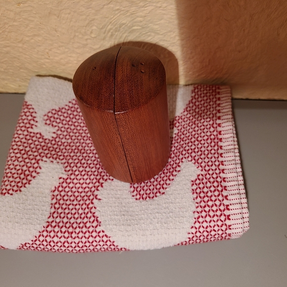 Hand Made Wooden Shakers - Picture 3 of 9